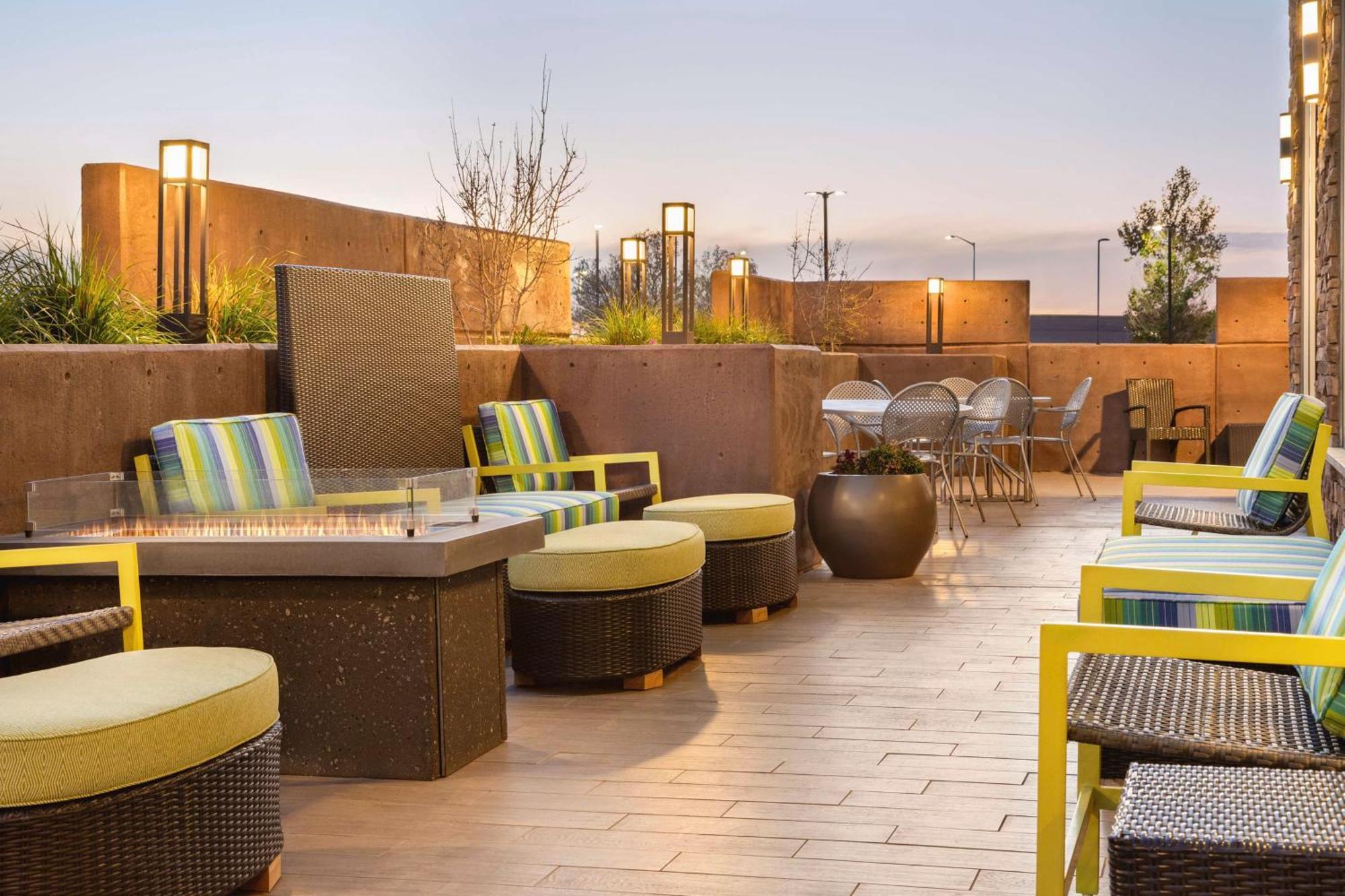 Home2 Suites By Hilton Albuquerque Downtown/University Zewnętrze zdjęcie